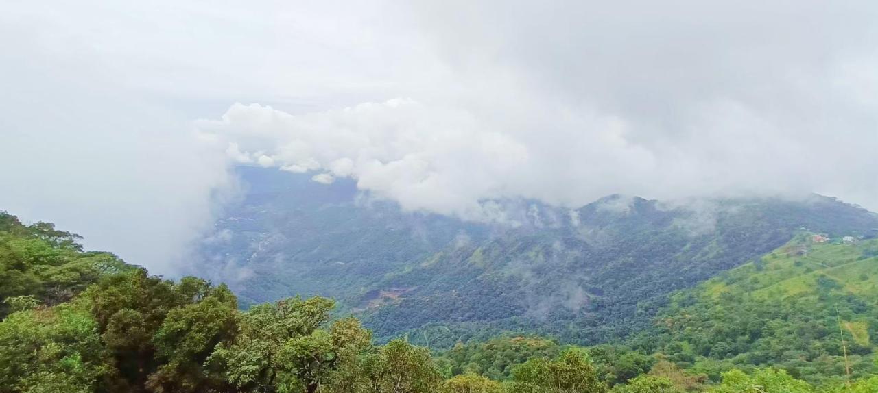 Eagleredcasino Hotel Vagamon Bagian luar foto